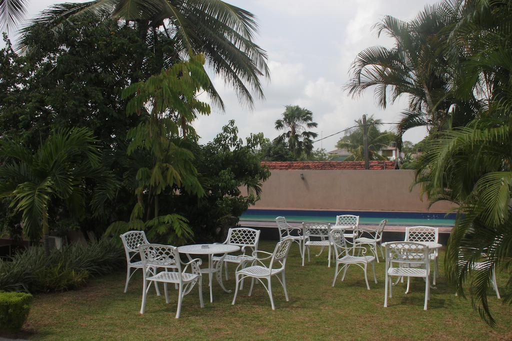 Grand 7 Hotel Thalawathugoda Talawatugoda Exterior foto